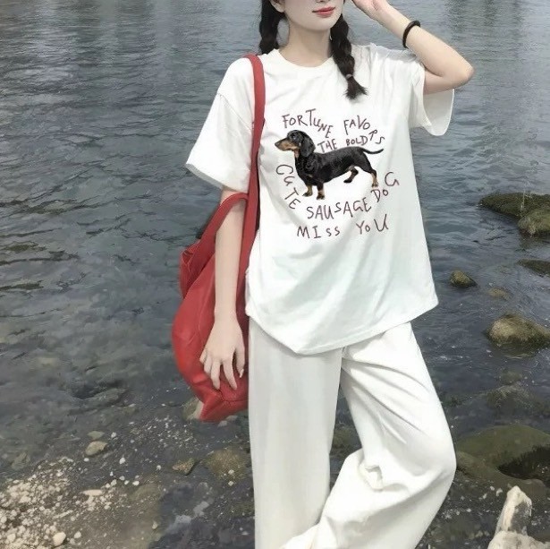 CUTE臘腸狗大T