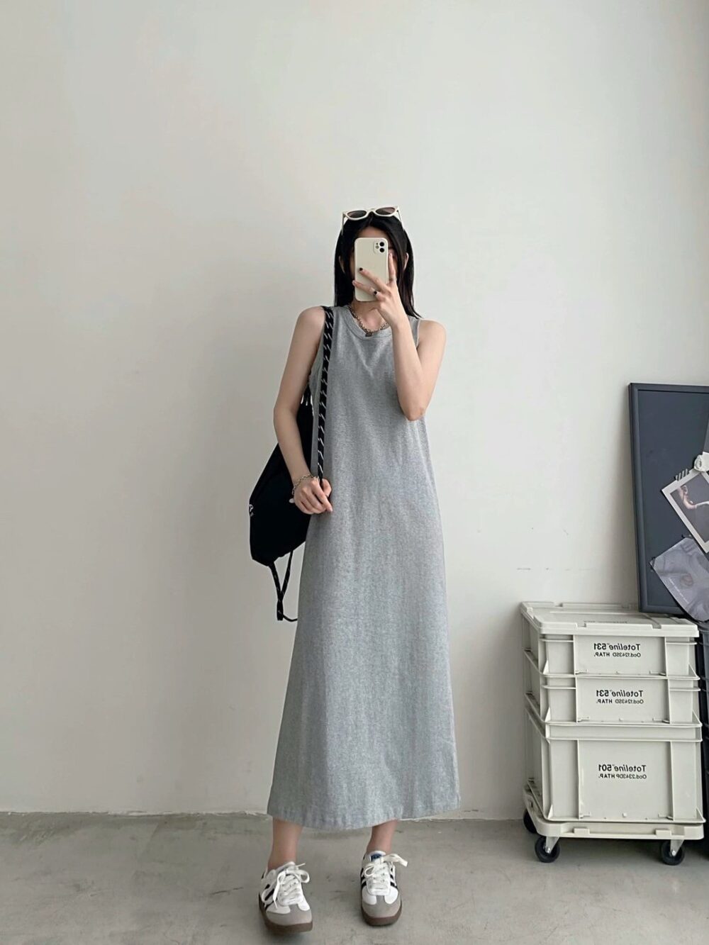 清新極簡背心長洋裝