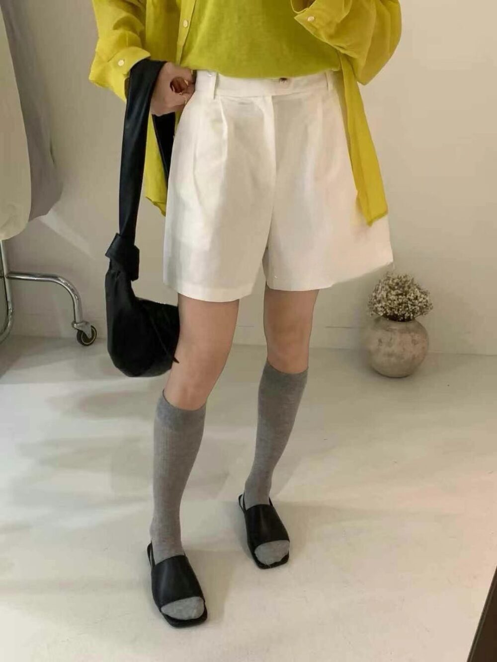 側釦棉麻短褲